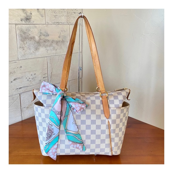 Louis Vuitton Handbags - ♥️♥️SOLD LOUIS VUITTON TOTALLY PM AZUR TOTE SHOULDER BAG